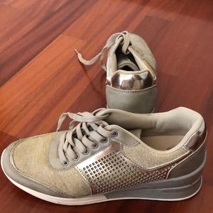 Party/festival/Crop over/carnival/carnaval gold sparkly heeled sneakers